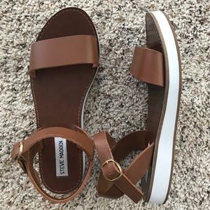 Like new Steve Madden sandals